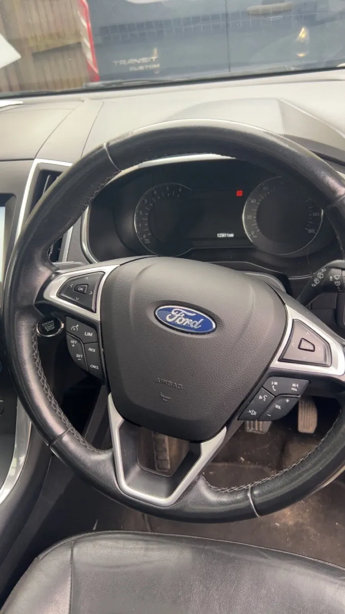 Ford Galaxy 2016 - Image 2