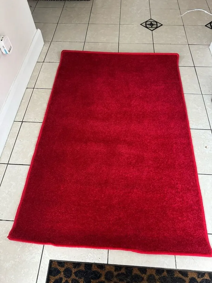 red carpet used for debs - Image 2