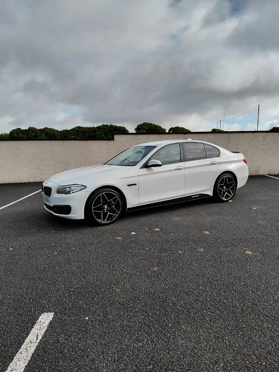 2014 bmw 520d - Image 3