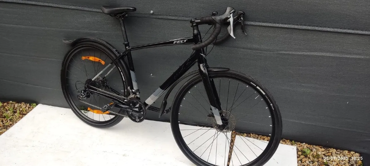 Felt gravel bike ❗️Open 7 days ❗️ - Image 1