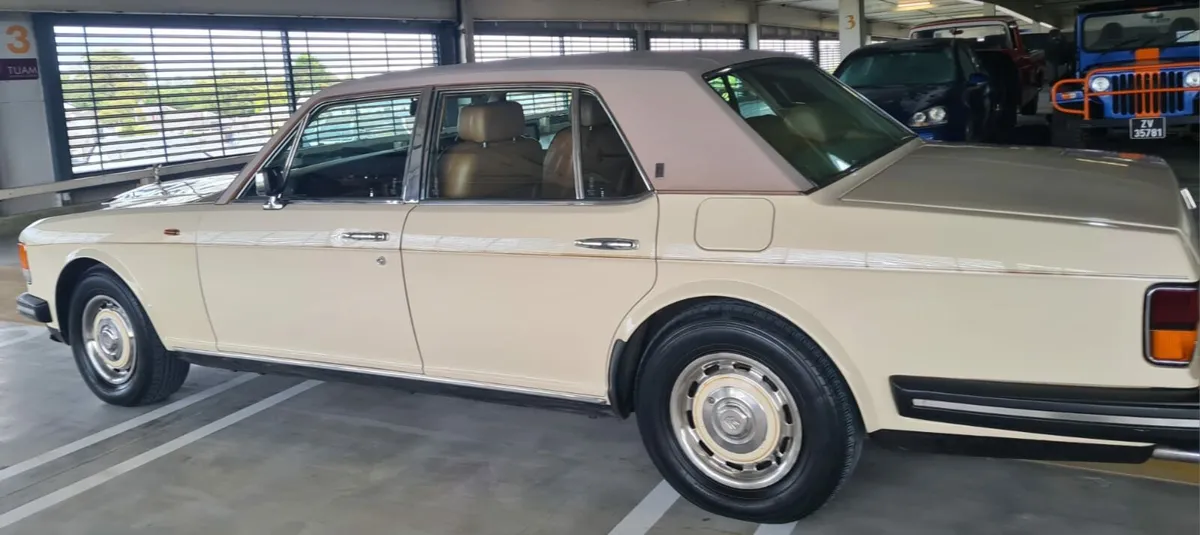 Car - Image 3