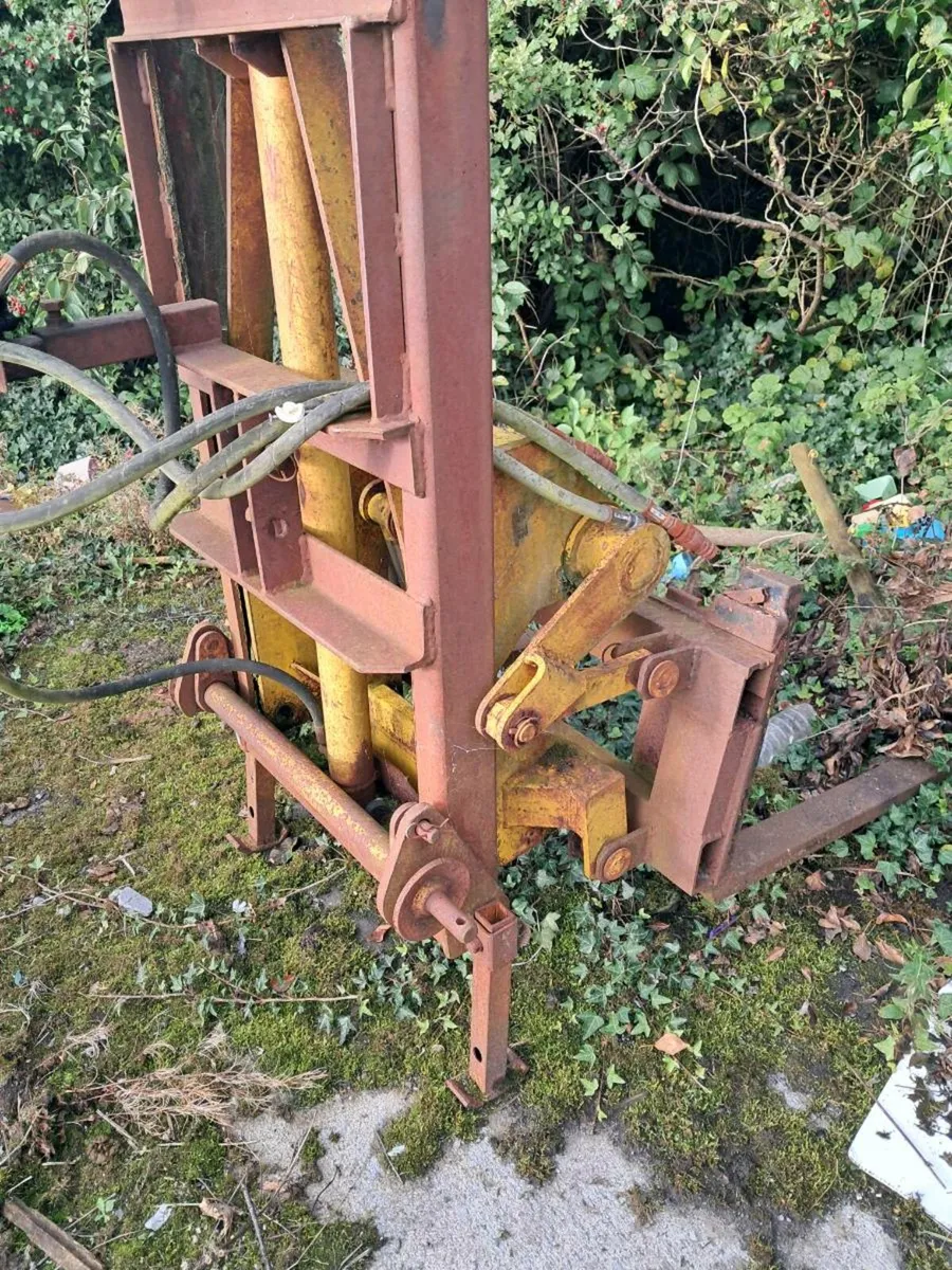 Mast - Image 4
