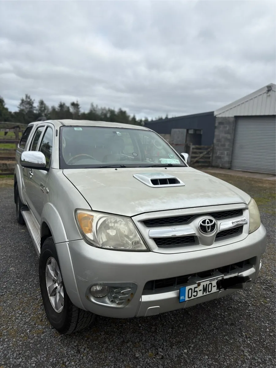 Toyota Hilux 2005 Automatic - Image 1