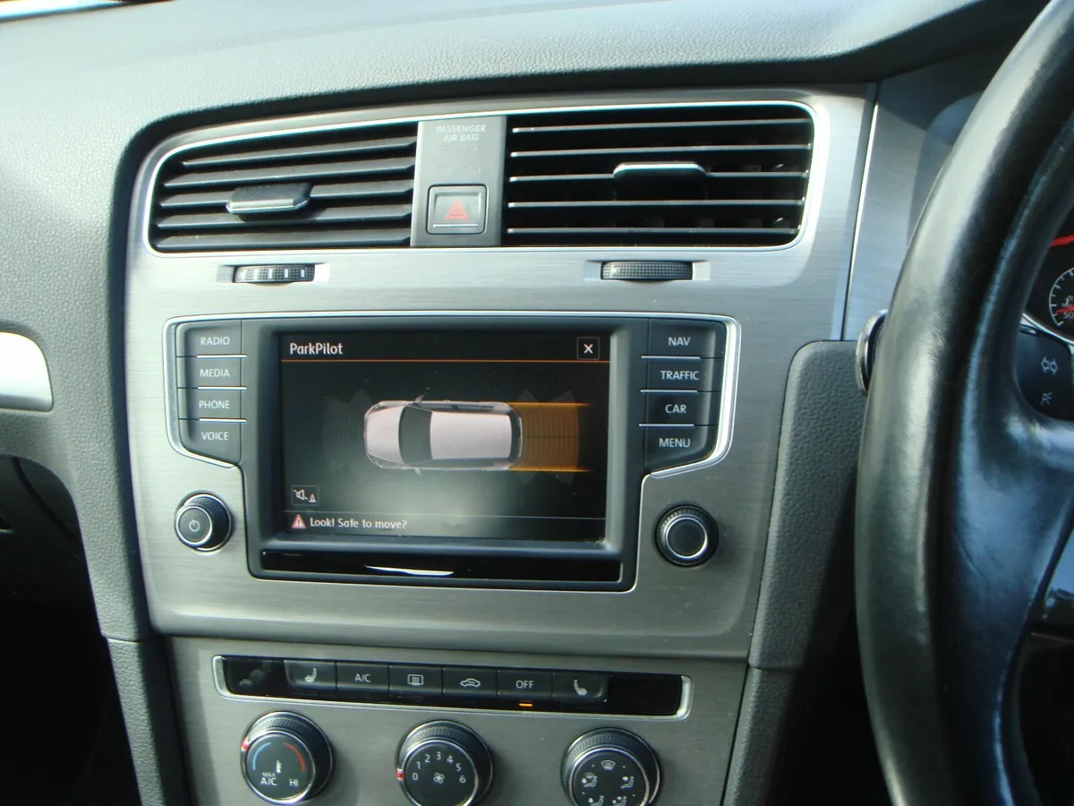 Volkswagen Golf 2016 - Image 2