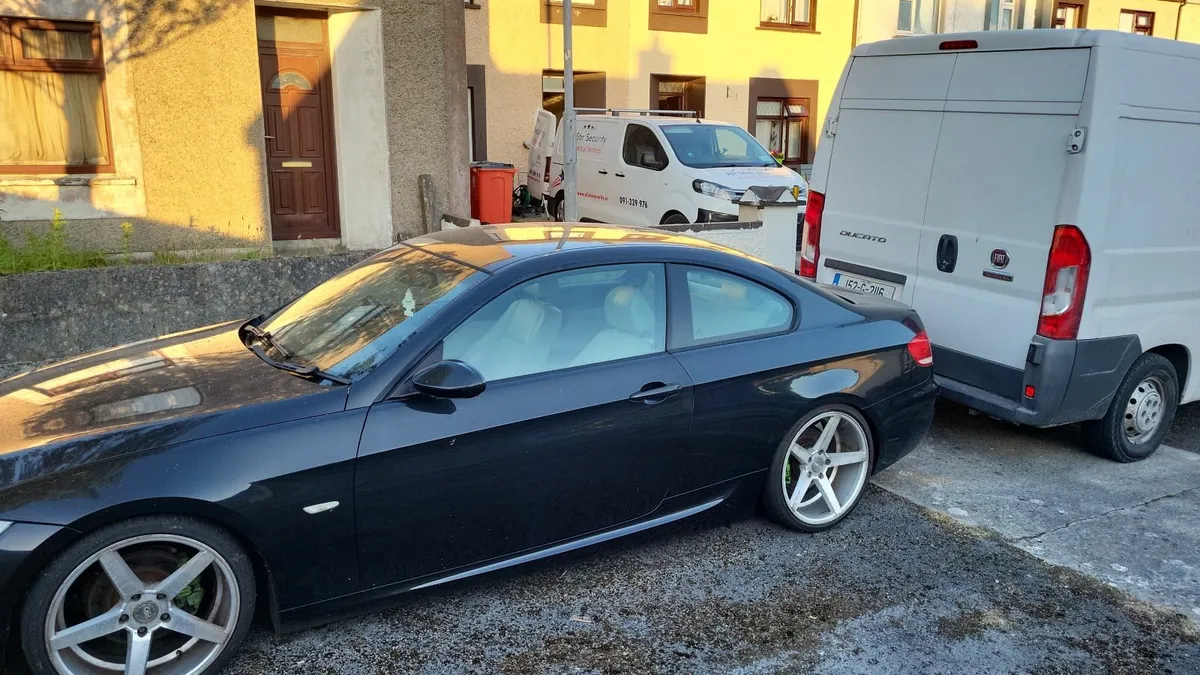 BMW 3-Series 2008 - Image 4
