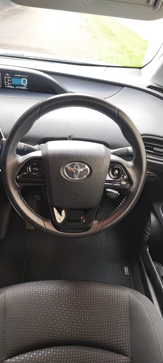 Toyota Prius 2020 for sale - Image 3