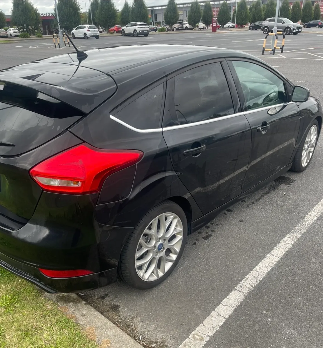 Ford Focus 1.5 TDCI ZETEC S 120 PS - Image 3