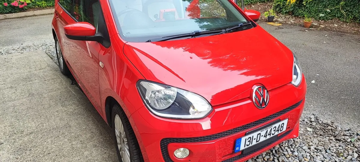 Volkswagen UP - Image 2