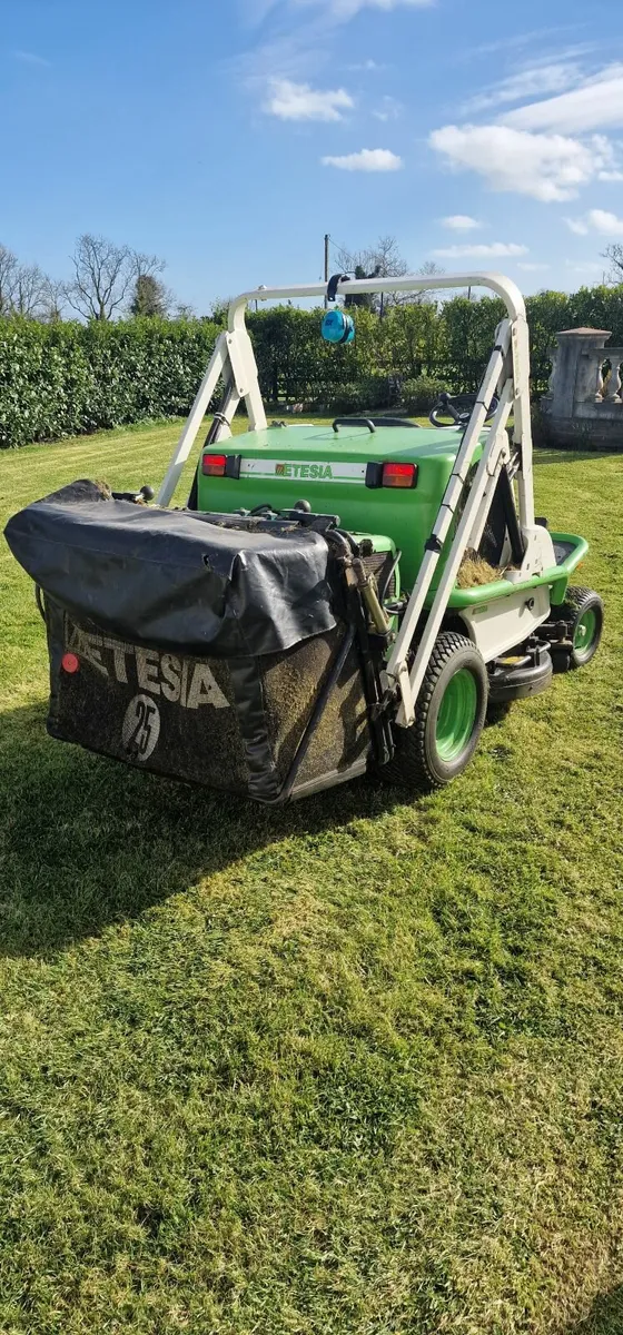 Ride on Mower - Etesia 124D - Diesel - Image 3