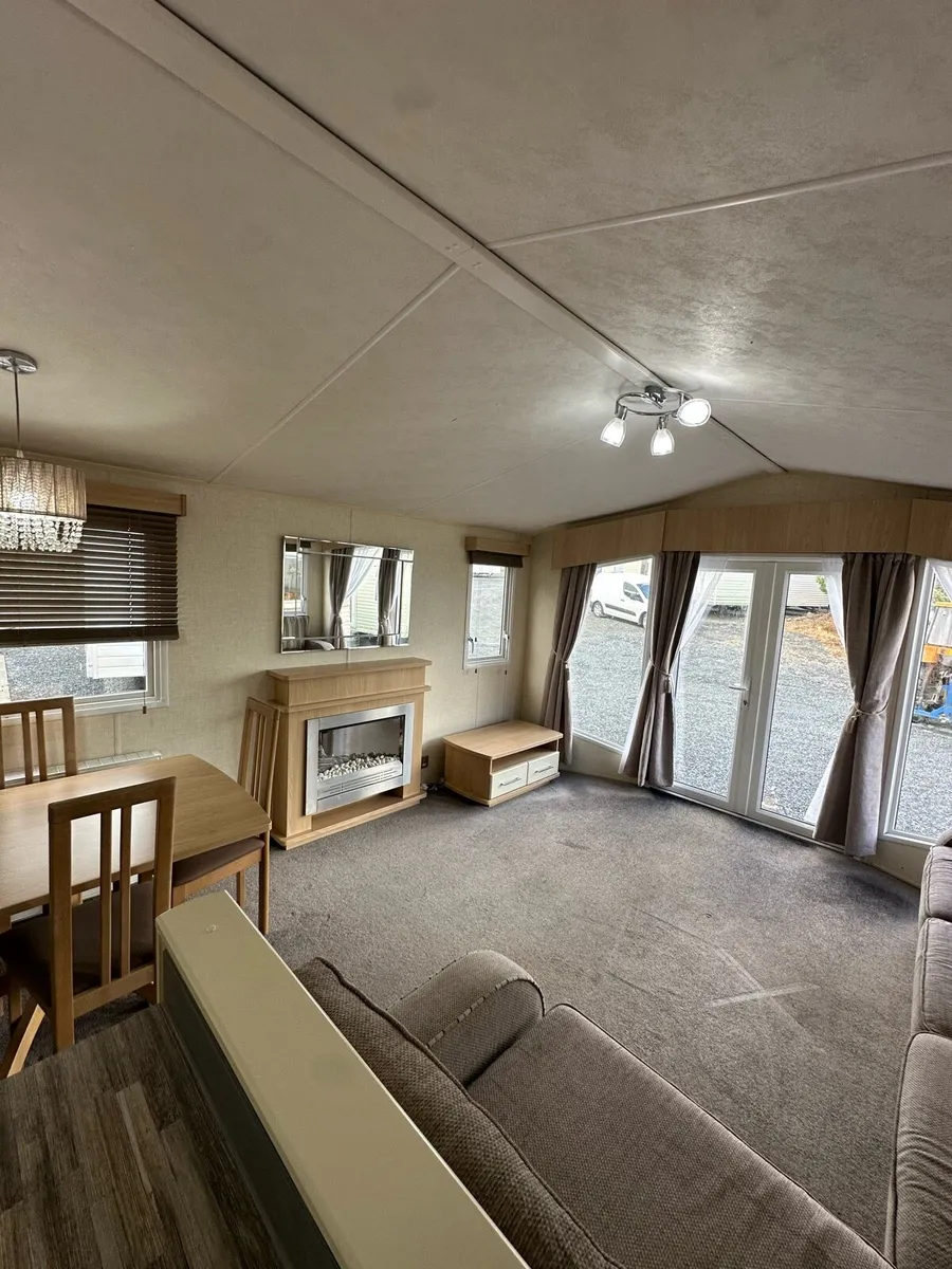 Willerby Sierra 2012 36 x 12 x 2 Bed ( Mint) - Image 3