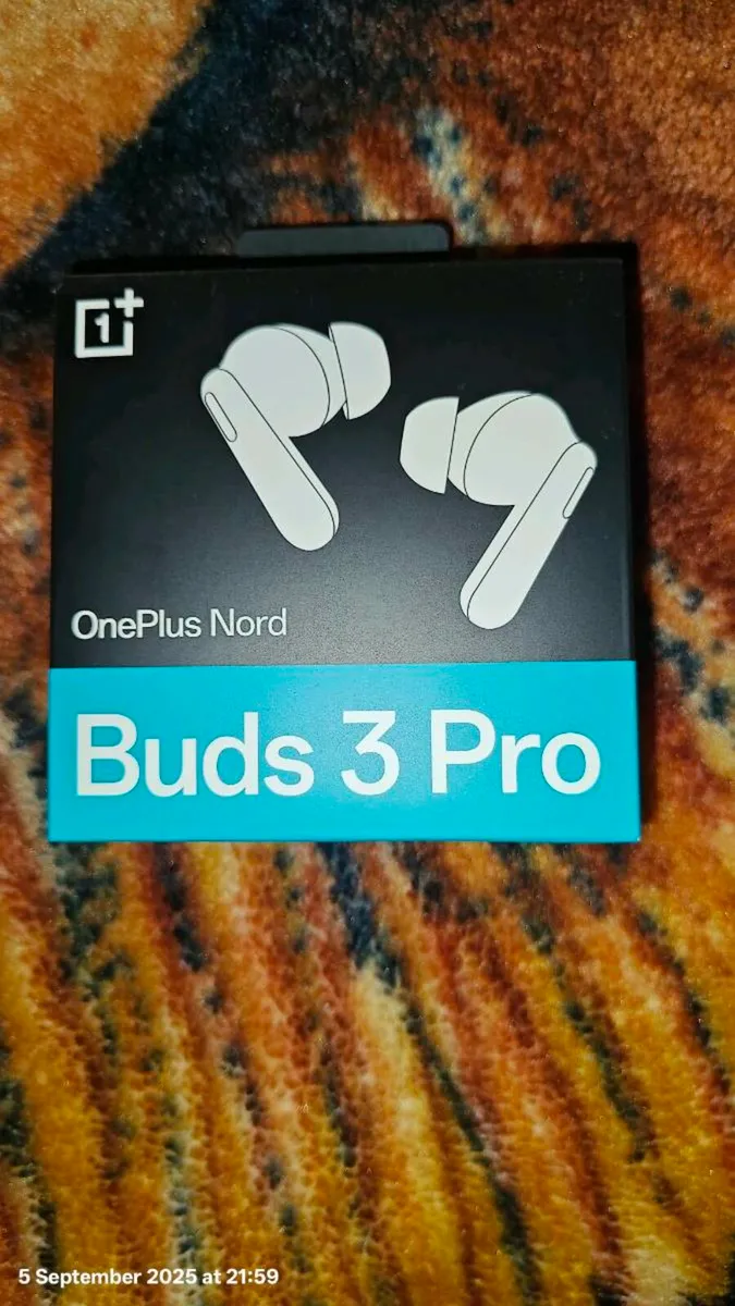 One plus Nord buds - Image 1