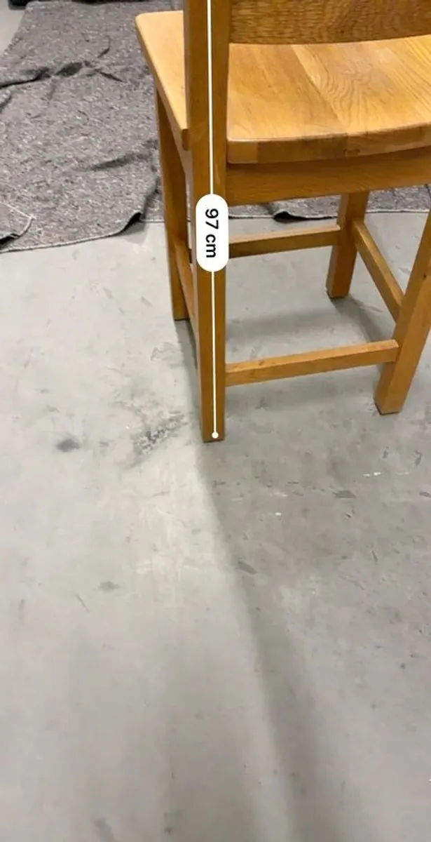 Solid oak bar stools x 4 - Image 4