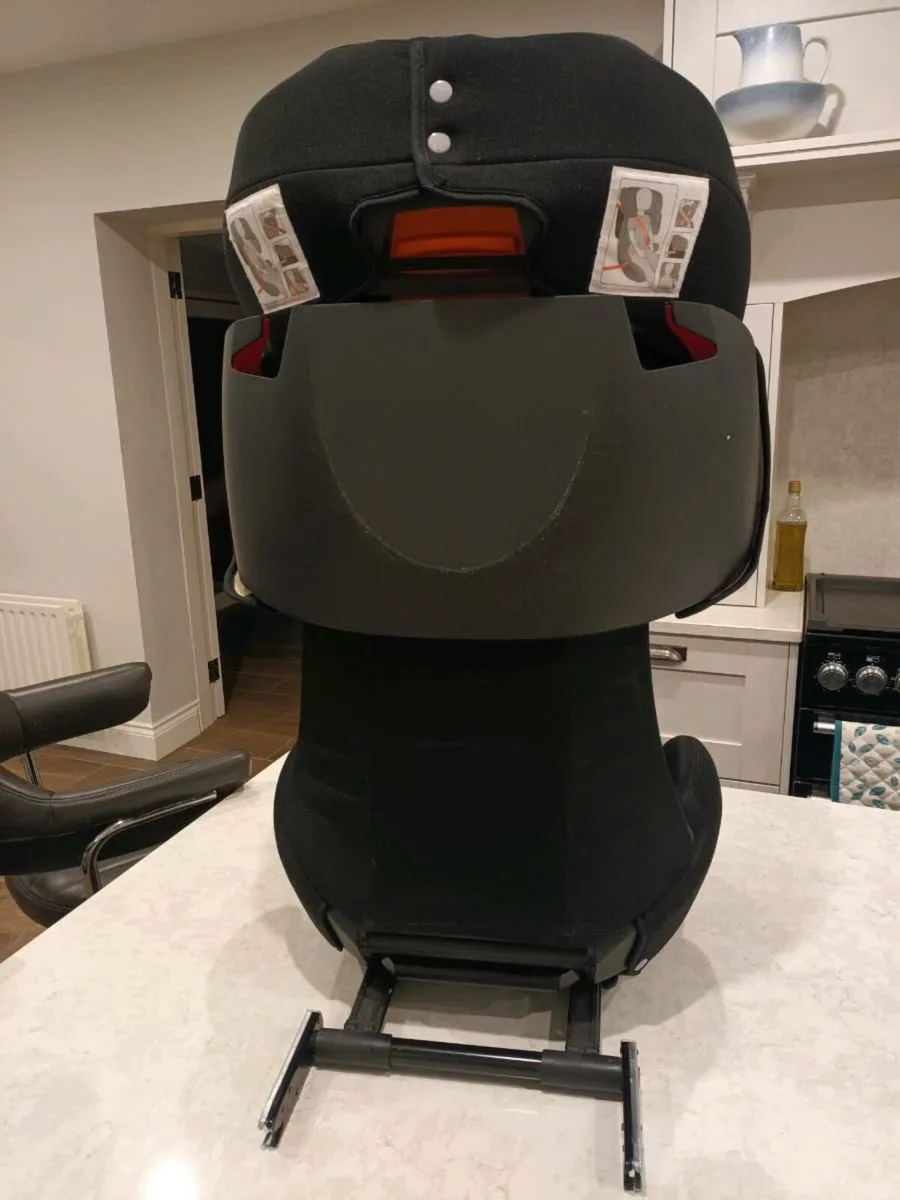 Cybex Car Seat - Image 2