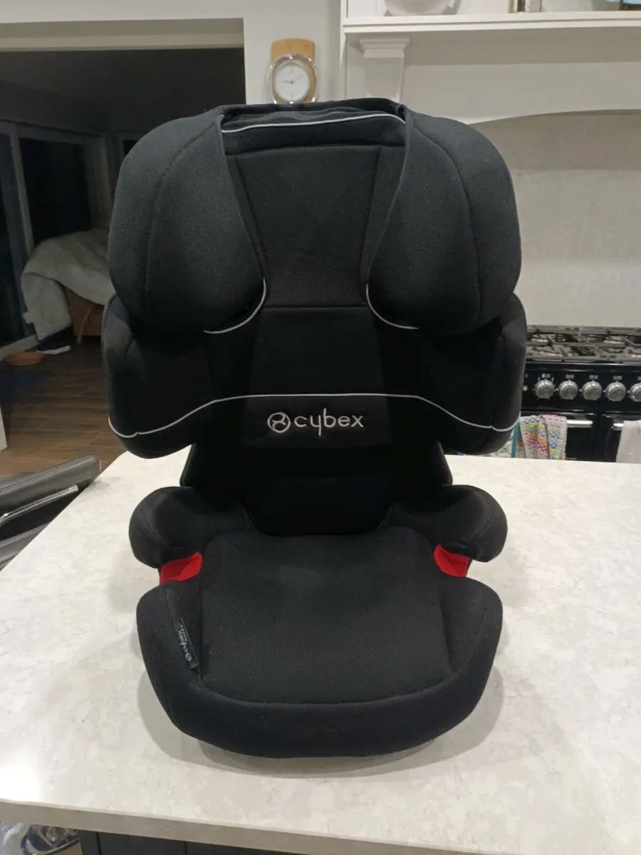 Cybex Car Seat - Image 4