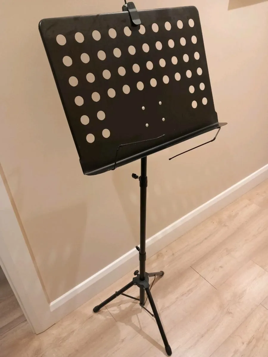 Music stand - Image 1