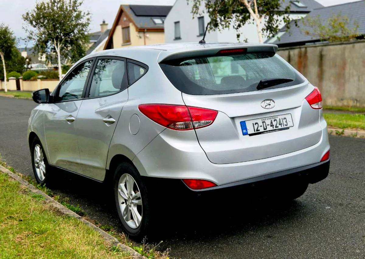 Hyundai IX35 1.7 CRDI TAX & NCT'D LOW MILES - Image 4