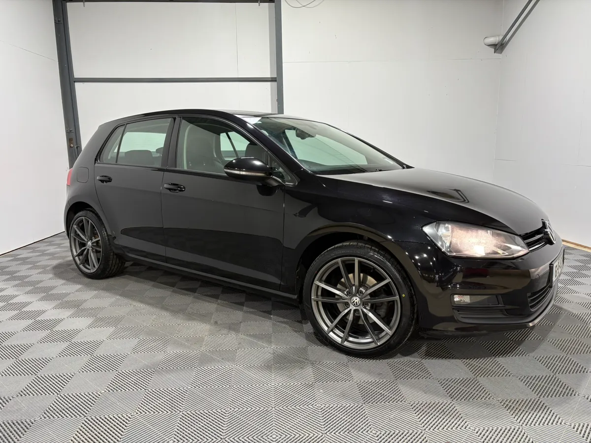 2016 Volkswagen Golf Comfortline 1.6 TDi 110 Bhp - Image 2
