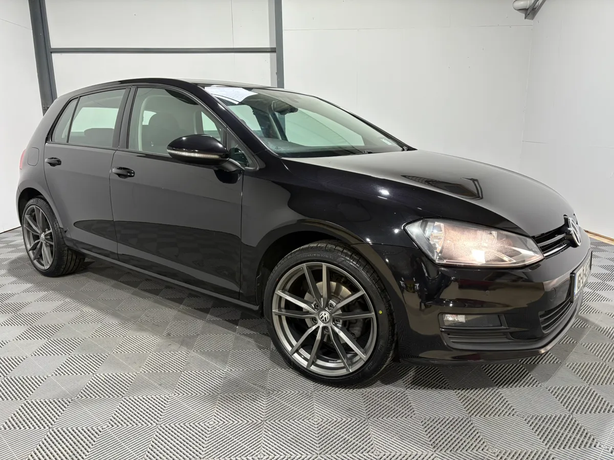 2016 Volkswagen Golf Comfortline 1.6 TDi 110 Bhp - Image 3