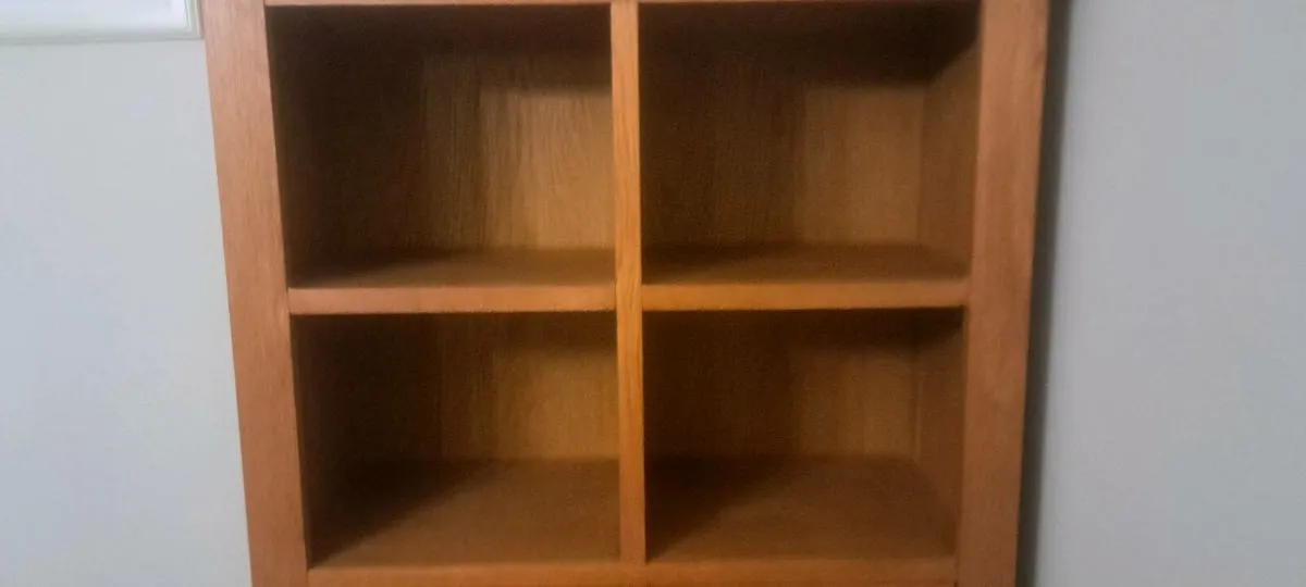 Oak display unit - Image 4