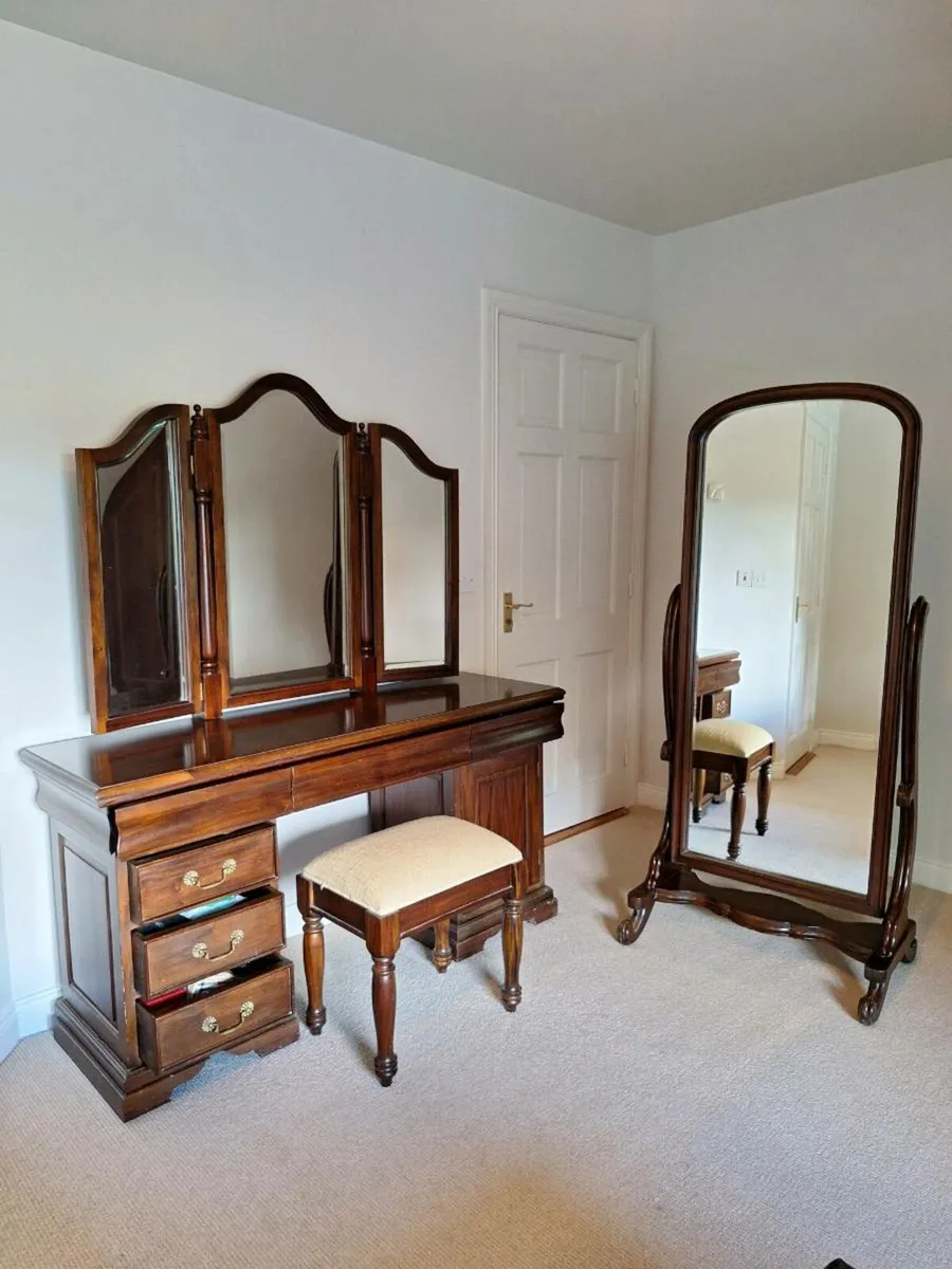 Mahogany Dressing Table Set & Full Length Mirror - Image 2