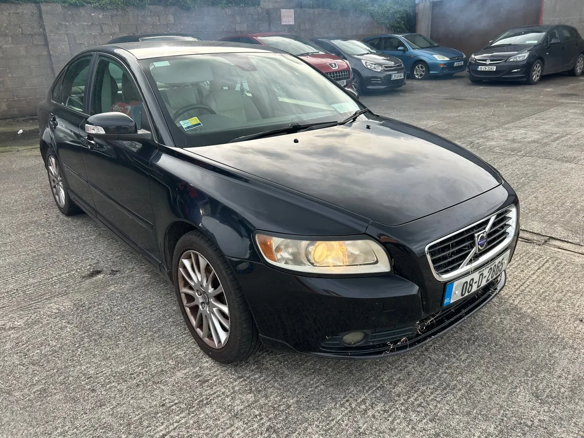 2008 Volvo S40 1.6 petrol no nct or tax leather - Image 2