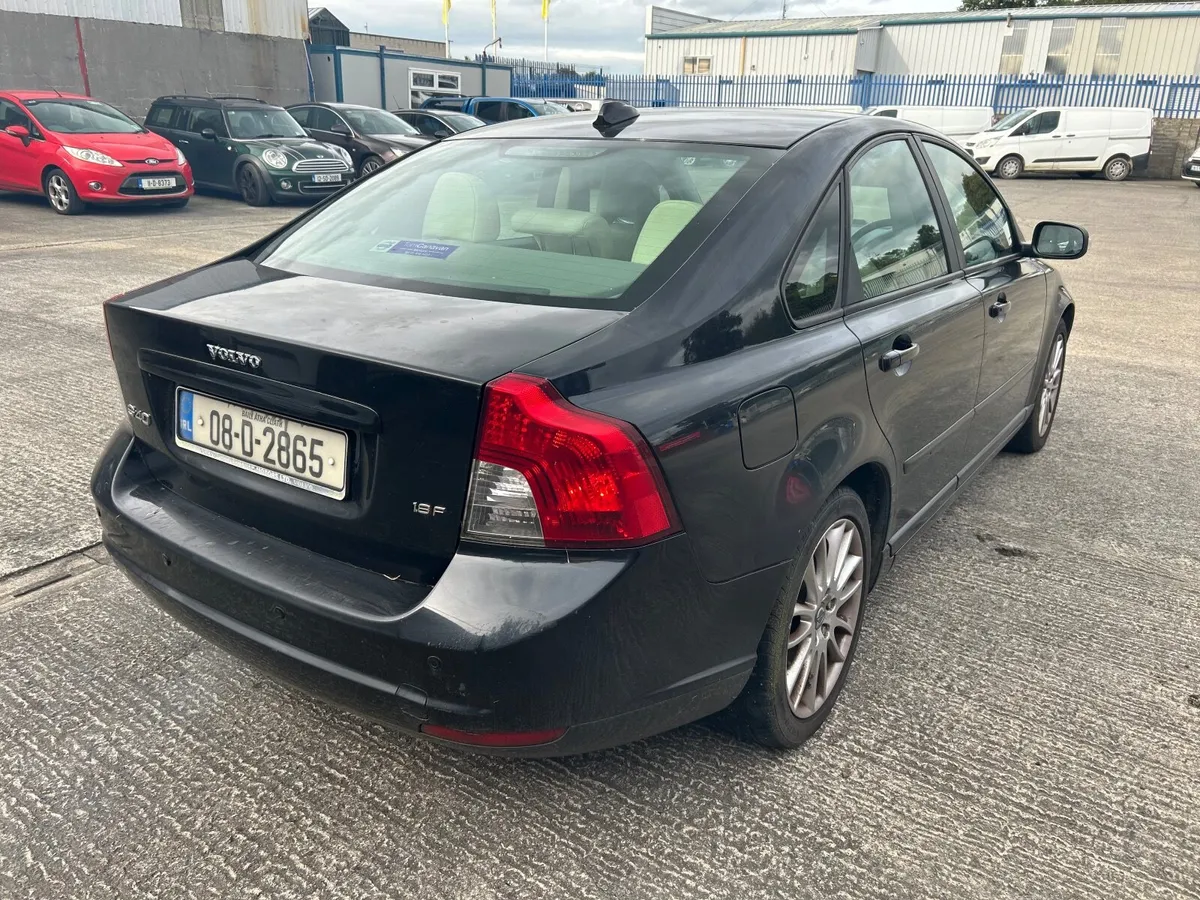 2008 Volvo S40 1.6 petrol no nct or tax leather - Image 3