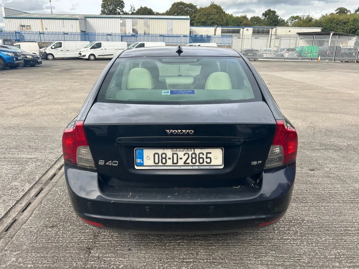 2008 Volvo S40 1.6 petrol no nct or tax leather - Image 4