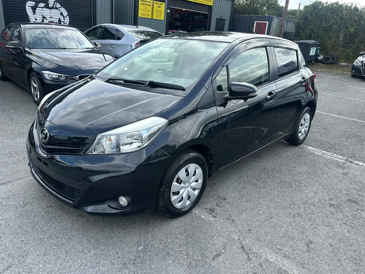2013 Toyota Vitz Push Start Low Miles - Image 2