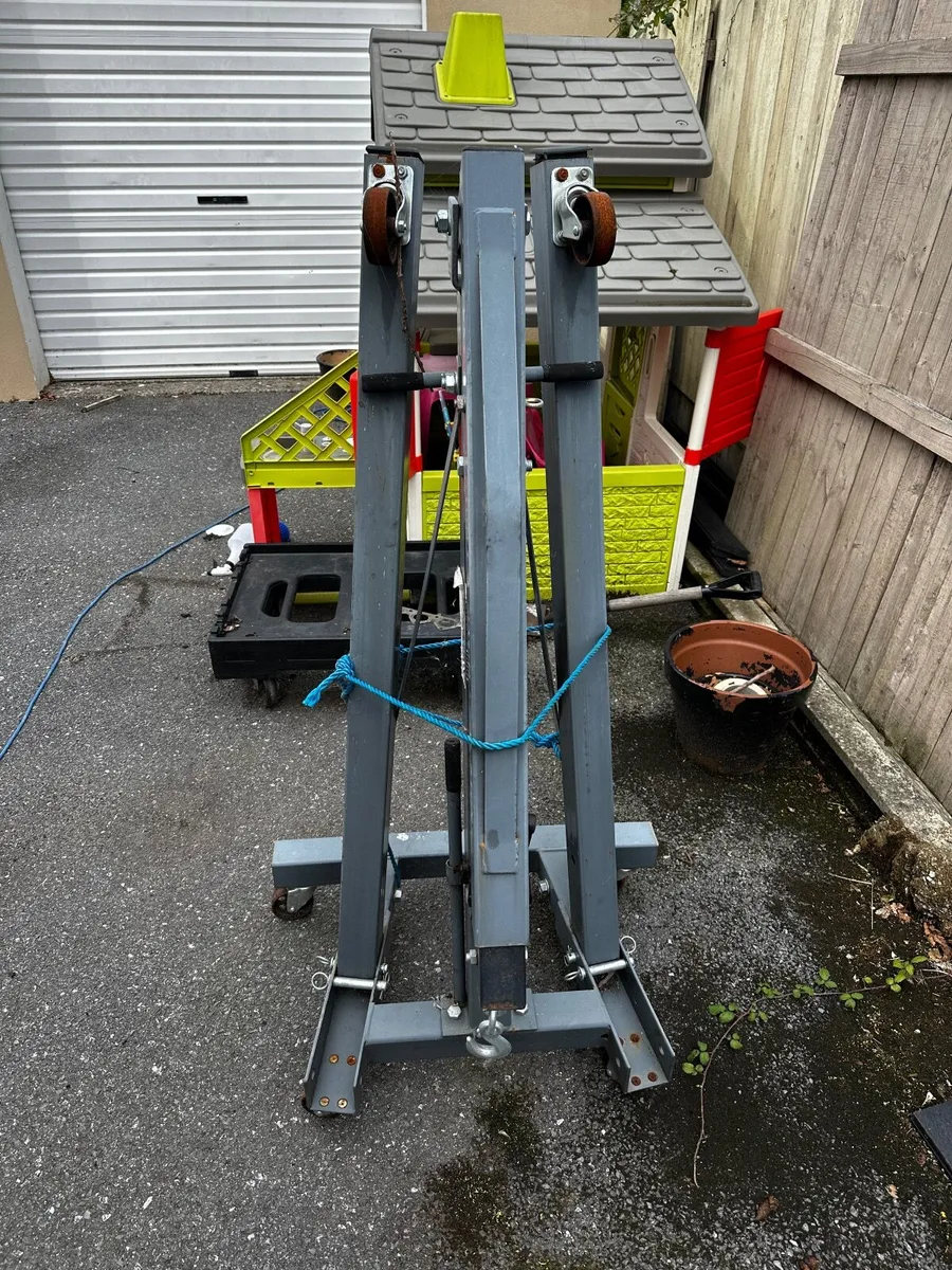 Engine Hoist / Lifting Crane - Image 1