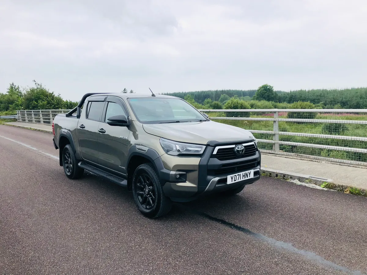 2021 Toyota Hilux Invincible X - Image 3
