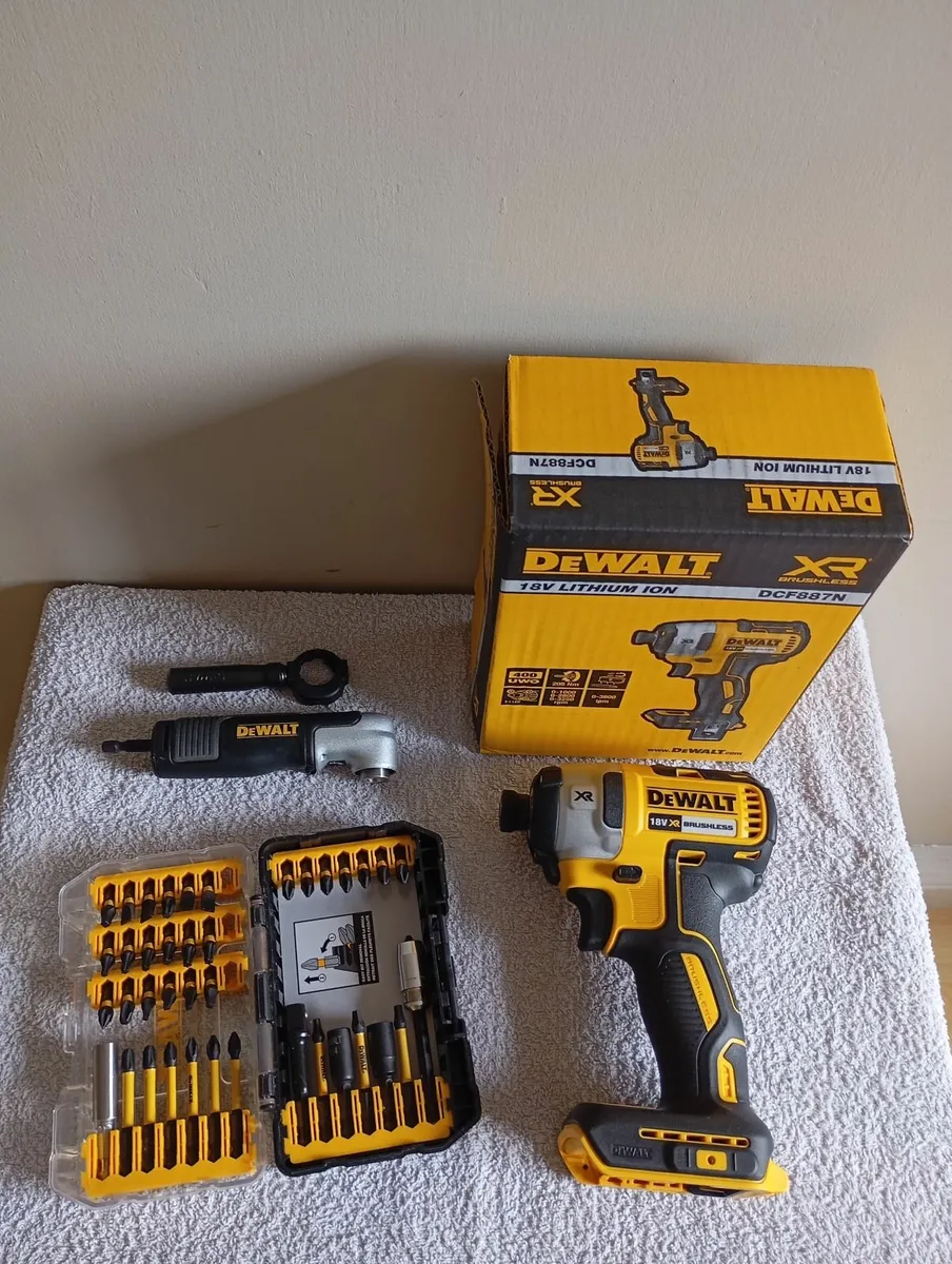 DeWalt dcf887 Impact Driver (New) - Image 1