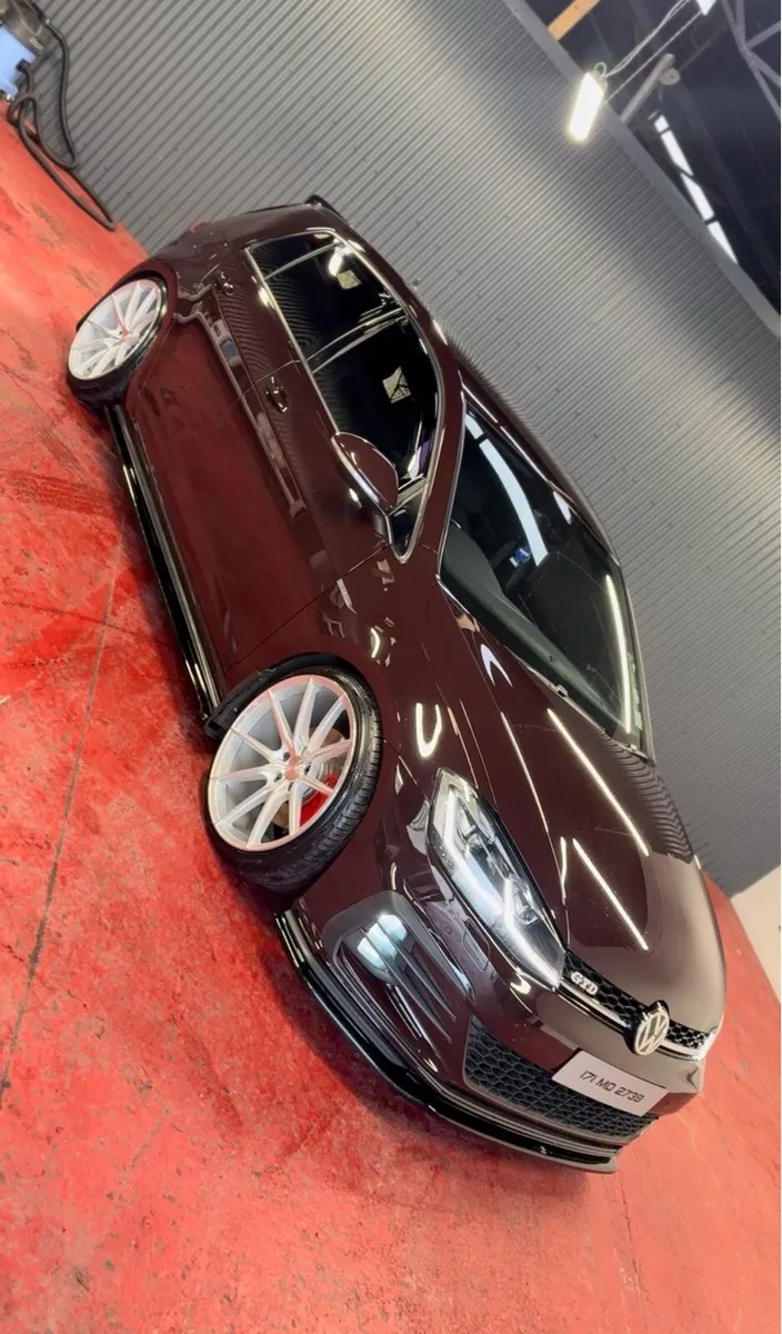 Car - Image 1