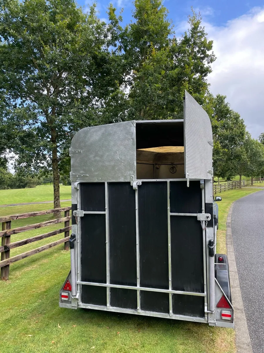 Ifor Williams Horsebox Trailer **HB505** - Image 1