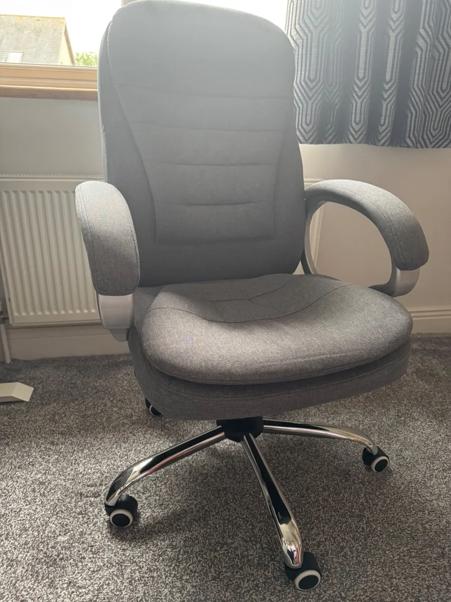 Office Chair - Image 1