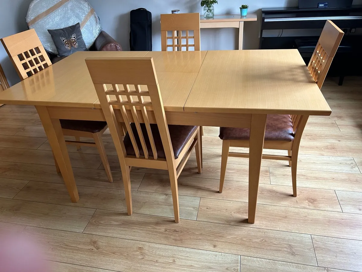 Table & 4 chairs - Image 3