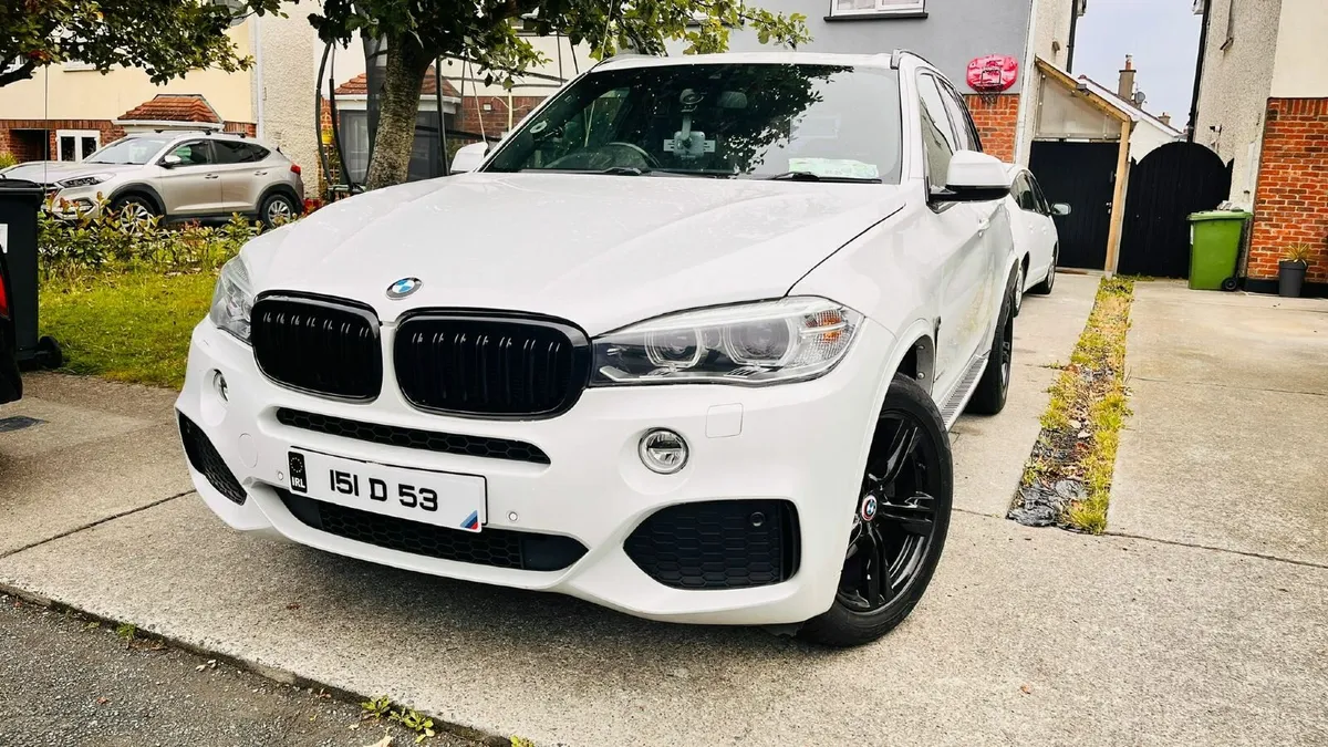BMW X5 M Sports 2.0 Panoramic Roof, 7 Seater - Image 2