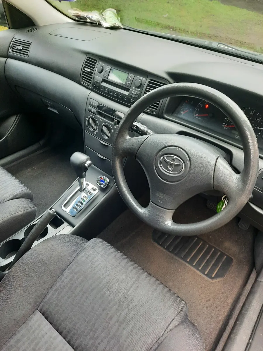 Toyota Corolla 2004 - Image 4