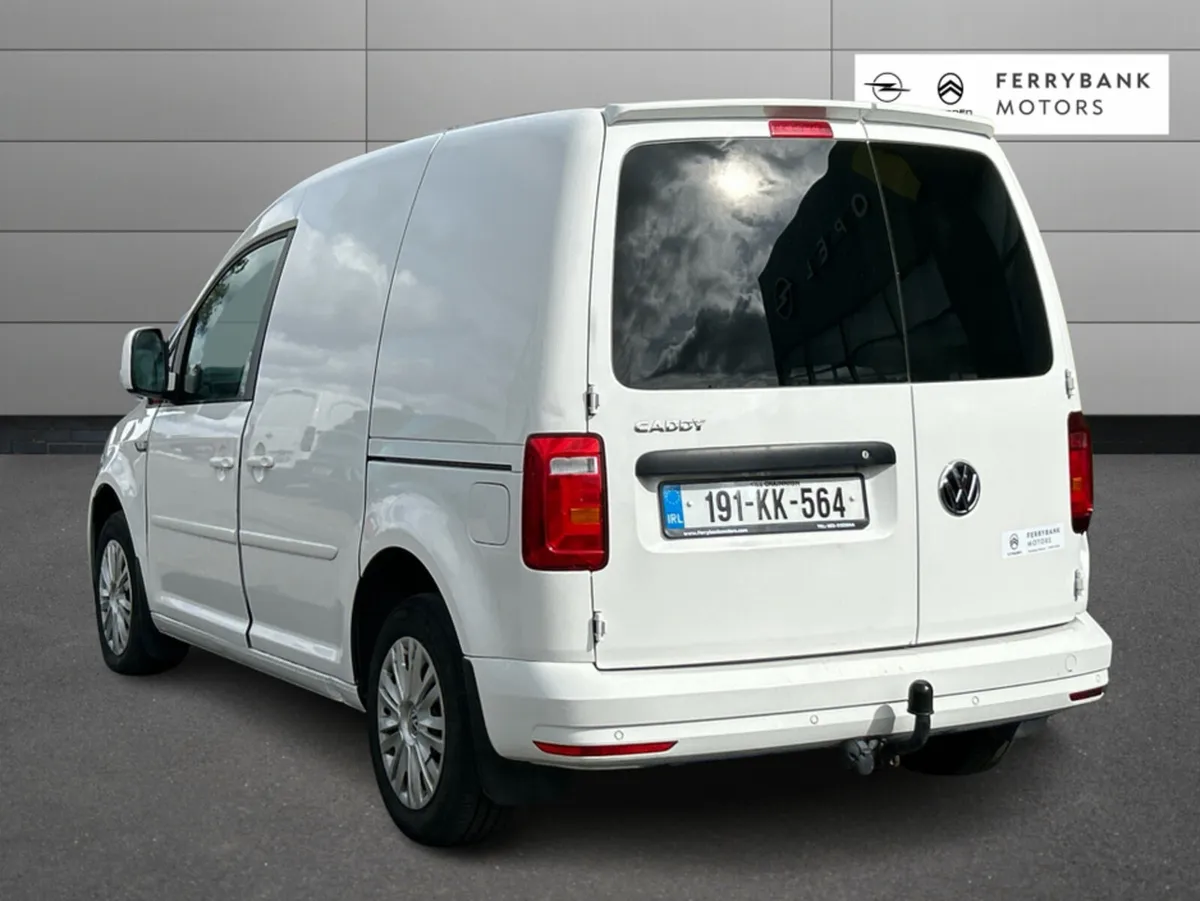 Volkswagen Caddy PV TREND TDI 102HP MANUAL 5SPEED - Image 3