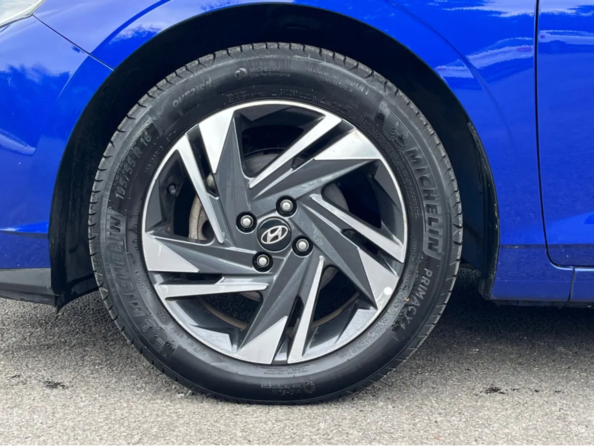 Hyundai i20 DELUXE PLUS 5DR - Image 4