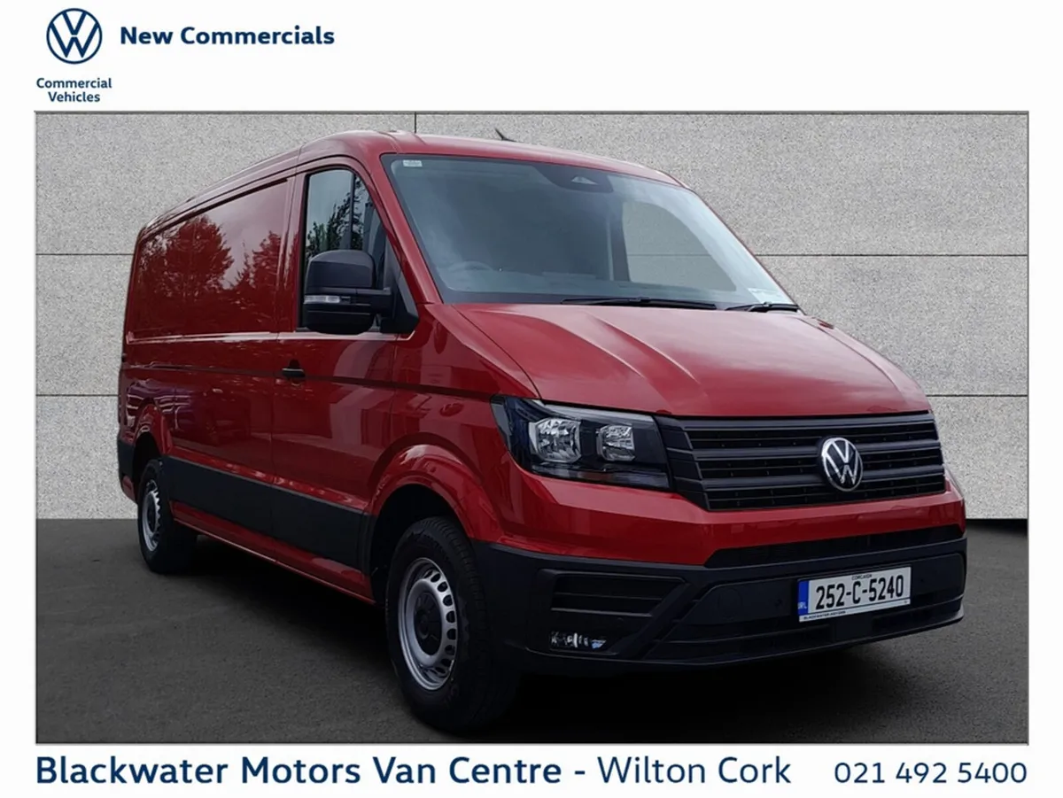 Volkswagen Crafter 30 TRENDLINE MWB 140HP M6F - Image 1