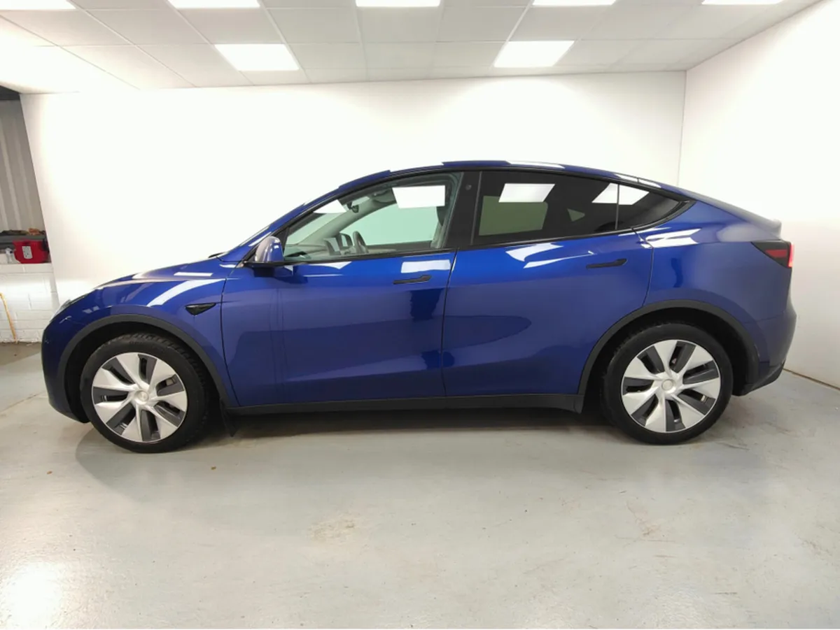 Tesla Model Y LONG RANGE AWD BZB3S5T BZB3S5T3 5DR - Image 4