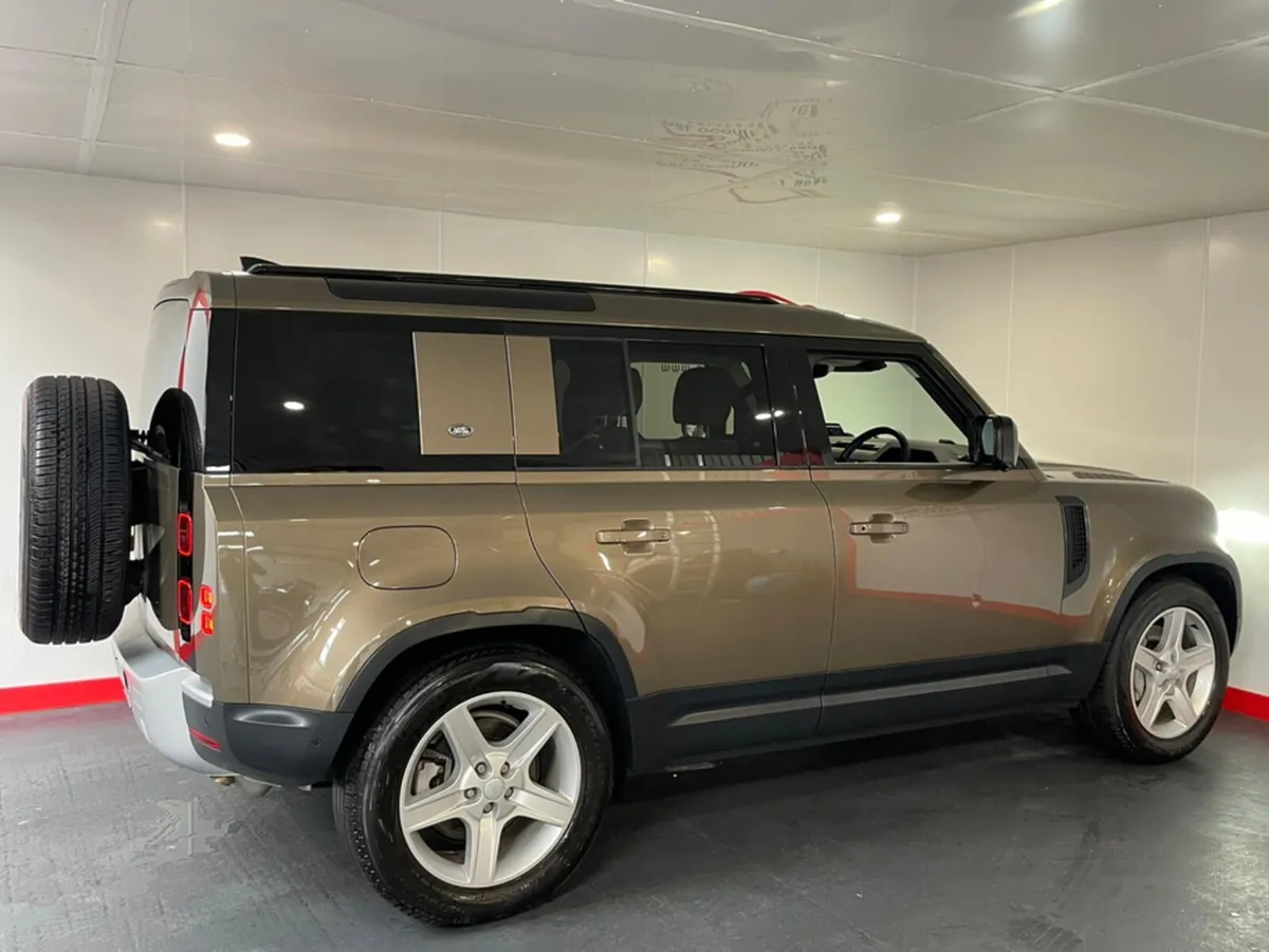 Land Rover Defender 110 2.0 P400 SE ONE OWNER FSH - Image 3