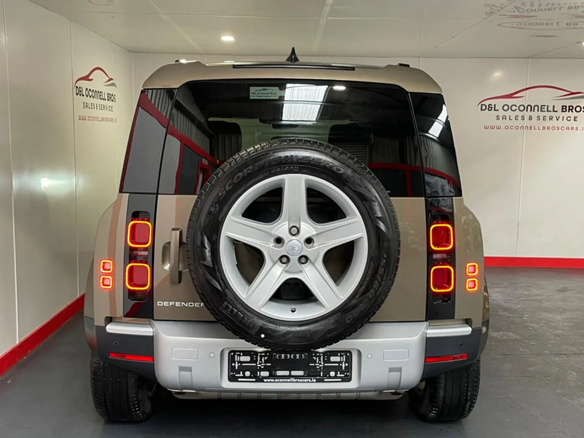 Land Rover Defender 110 2.0 P400 SE ONE OWNER FSH - Image 4