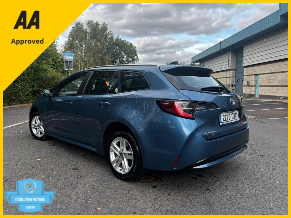 Toyota Corolla LUNA TS 4DR AUTO HYBRID TOURINGSPOR - Image 4