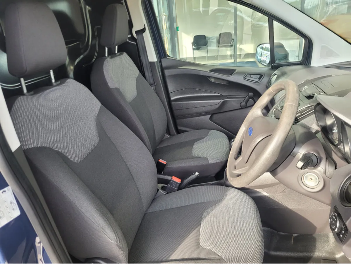 Ford Transit Courier 1.5 TD - Image 4