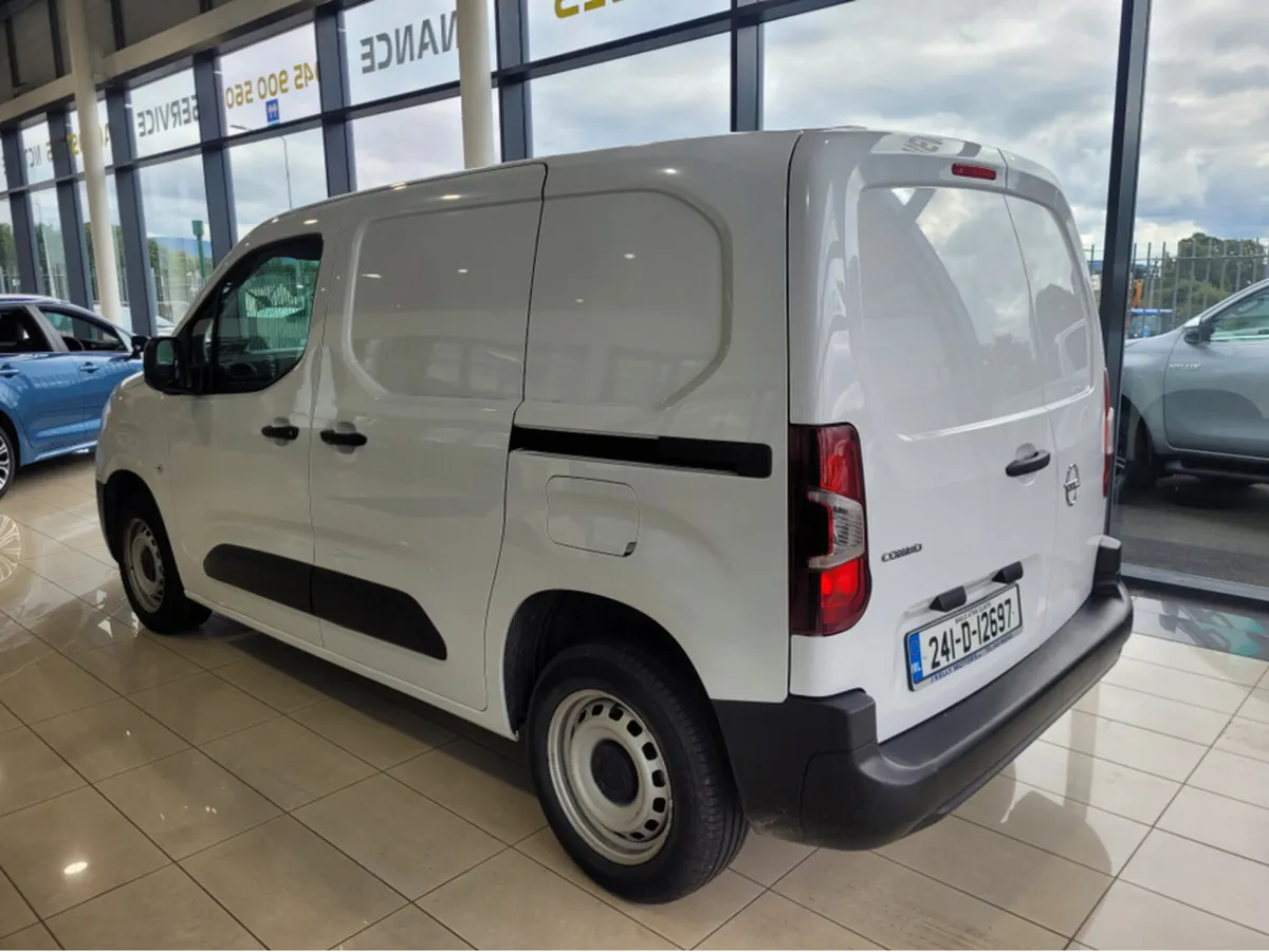 Opel Combo KOMF L1H1-1.5 100PS D 3DR - Image 3