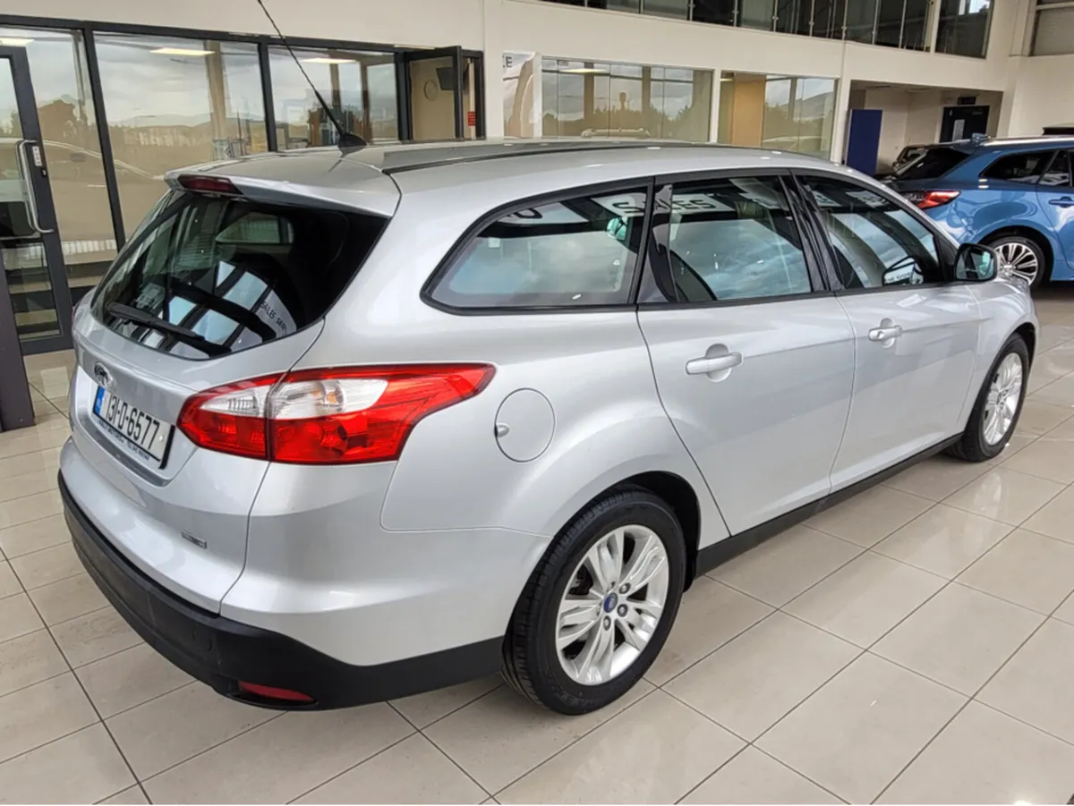 Ford Focus EDGE 1.6 TDCI 95PS 4DR - Image 3