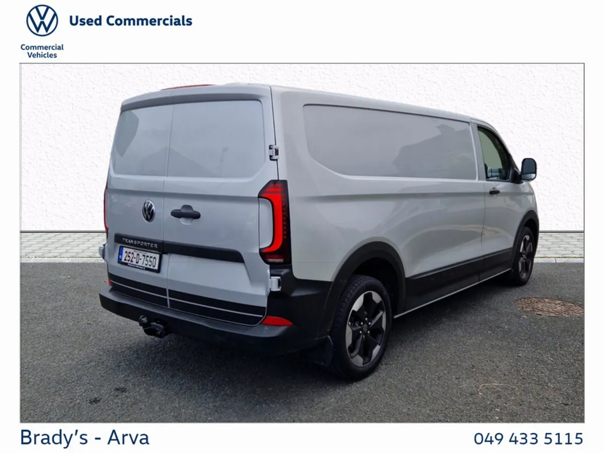 Volkswagen Transporter PAN LWB30 TDI 150BHP A7F - Image 3