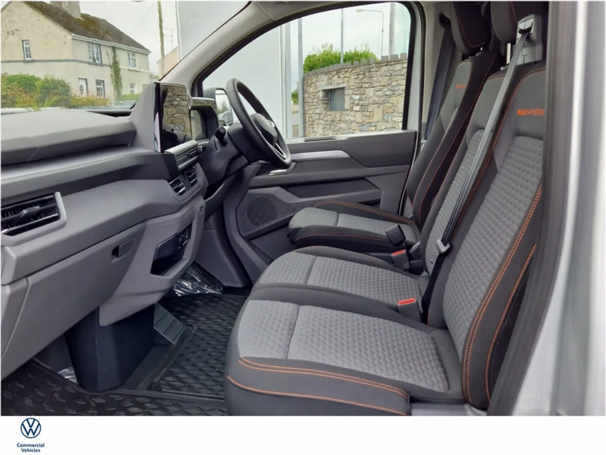 Volkswagen Transporter PAN LWB30 TDI 150BHP A7F - Image 4