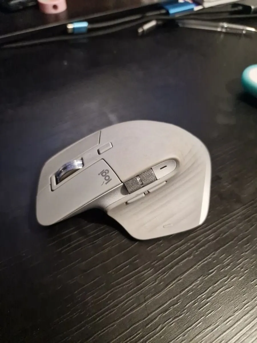 Logitech mx master 3 - Image 1